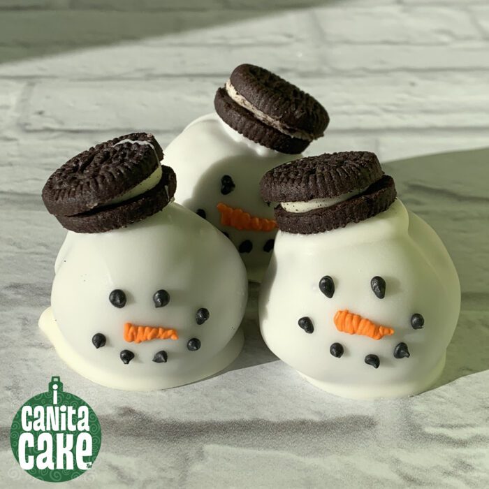 Snowman Cookies & Cream Cake Bites by I Canita Cake