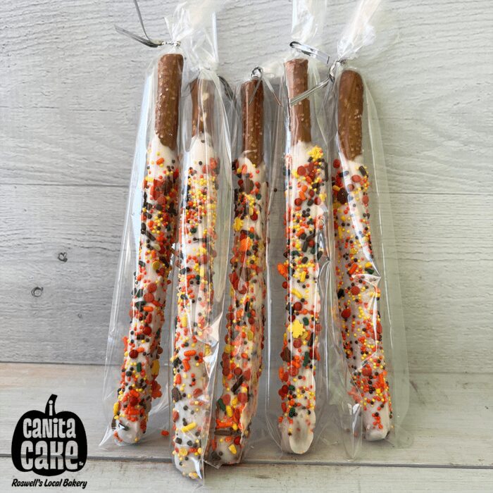 Fall Dipped Pretzels by I Canita Cake