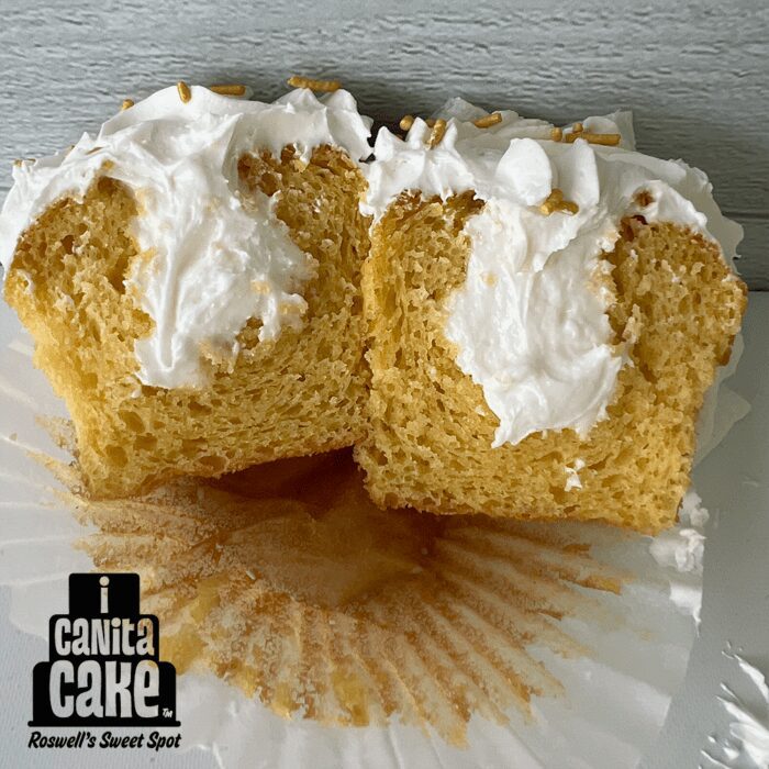Twinkie Cupcake by I Canita Cake