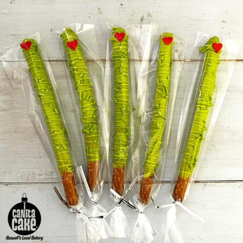 Grinch Dipped Pretzel Sticks by I Canita Cake