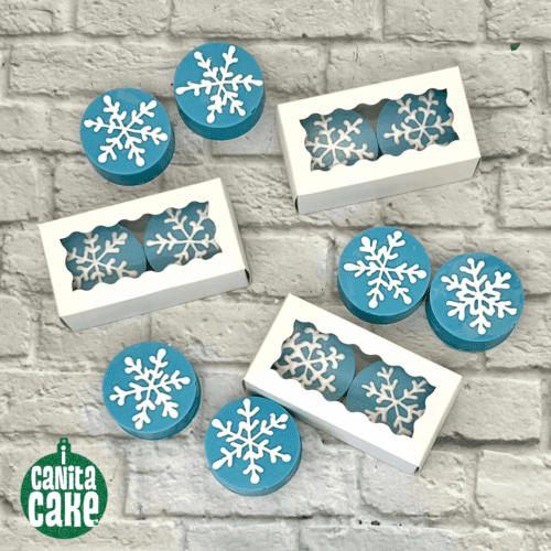 Holiday Dipped Oreo by I Canita Cake